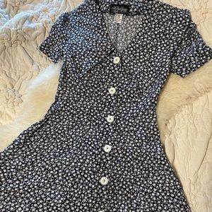 90s Does 70s Style Floral Print Dress
